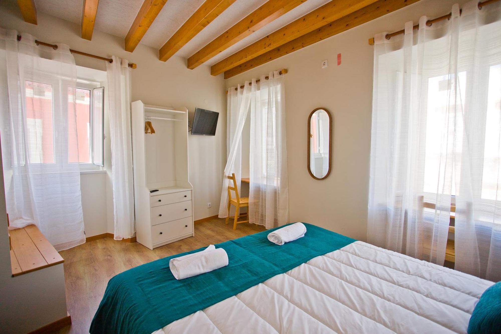 Guest House 10 De Agosto ฟิเกราดาฟอซ ภายนอก รูปภาพ